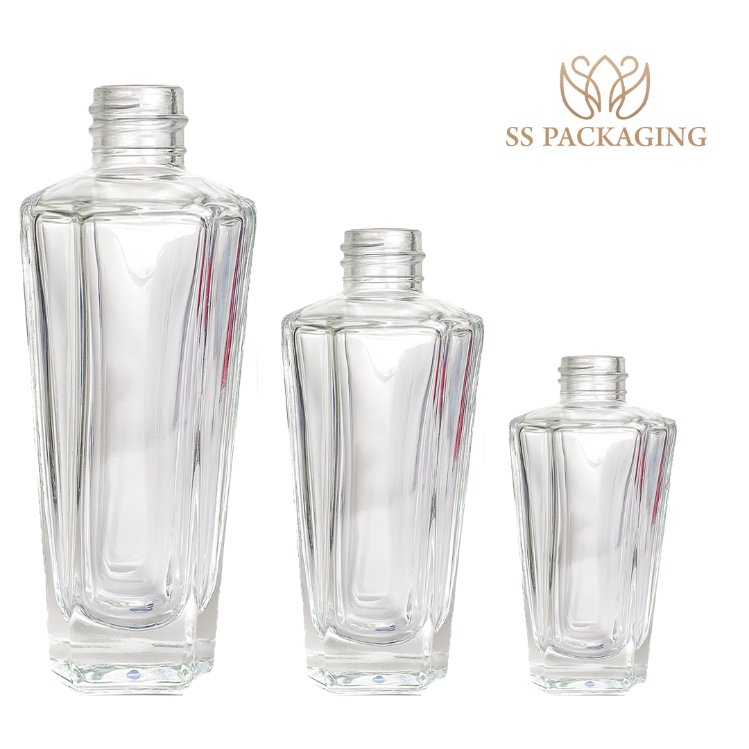 TRANSPARENT PERFUME BOTTLE